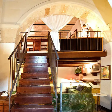 Oda ve Kahvaltı Dei Due Portoni Storica Lecce