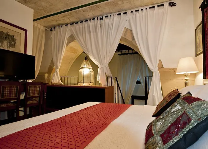 לינה וארוחת בוקר Dei Due Portoni Storica 3*